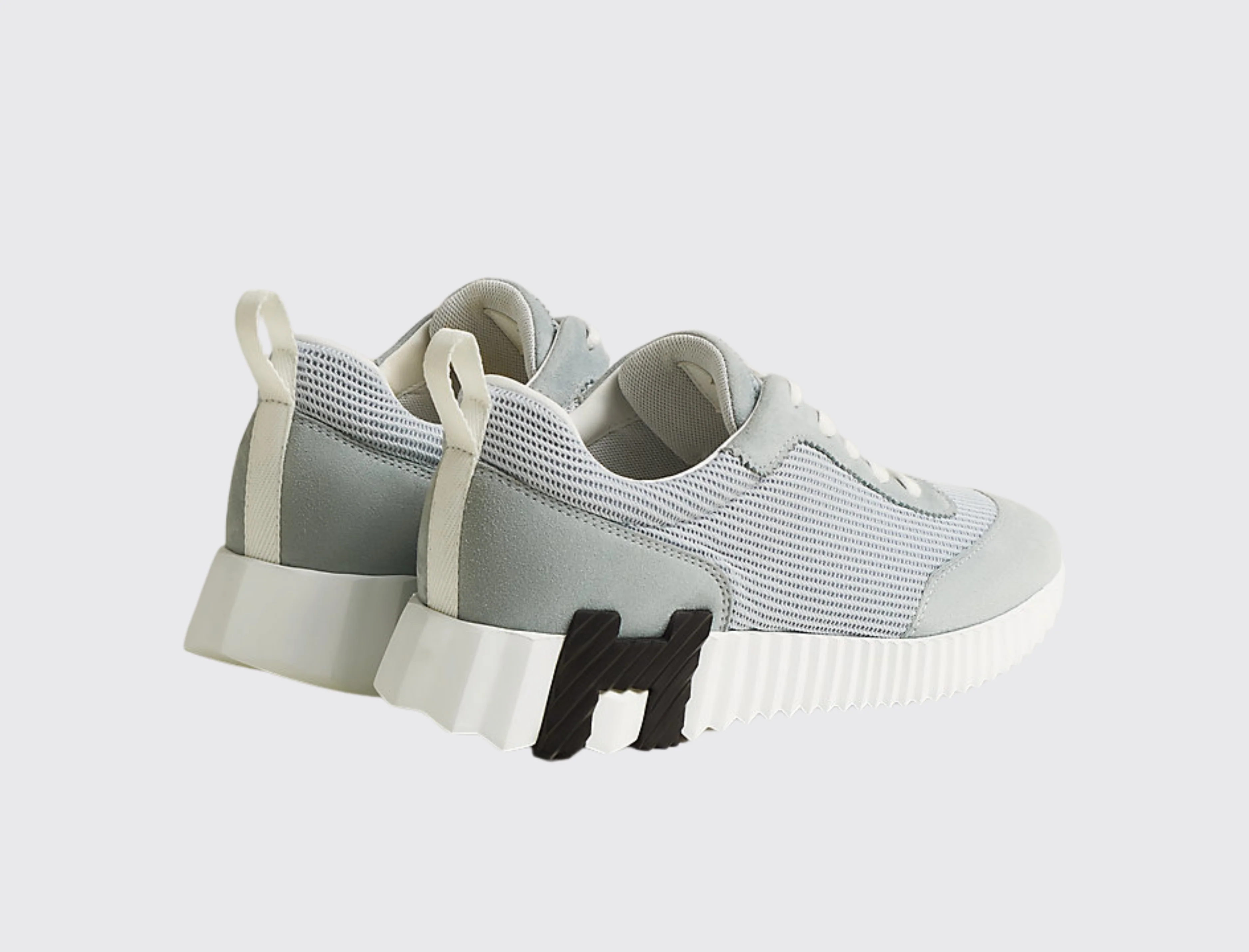 Bouncing Sneakers in Gris Nuage - Image 3