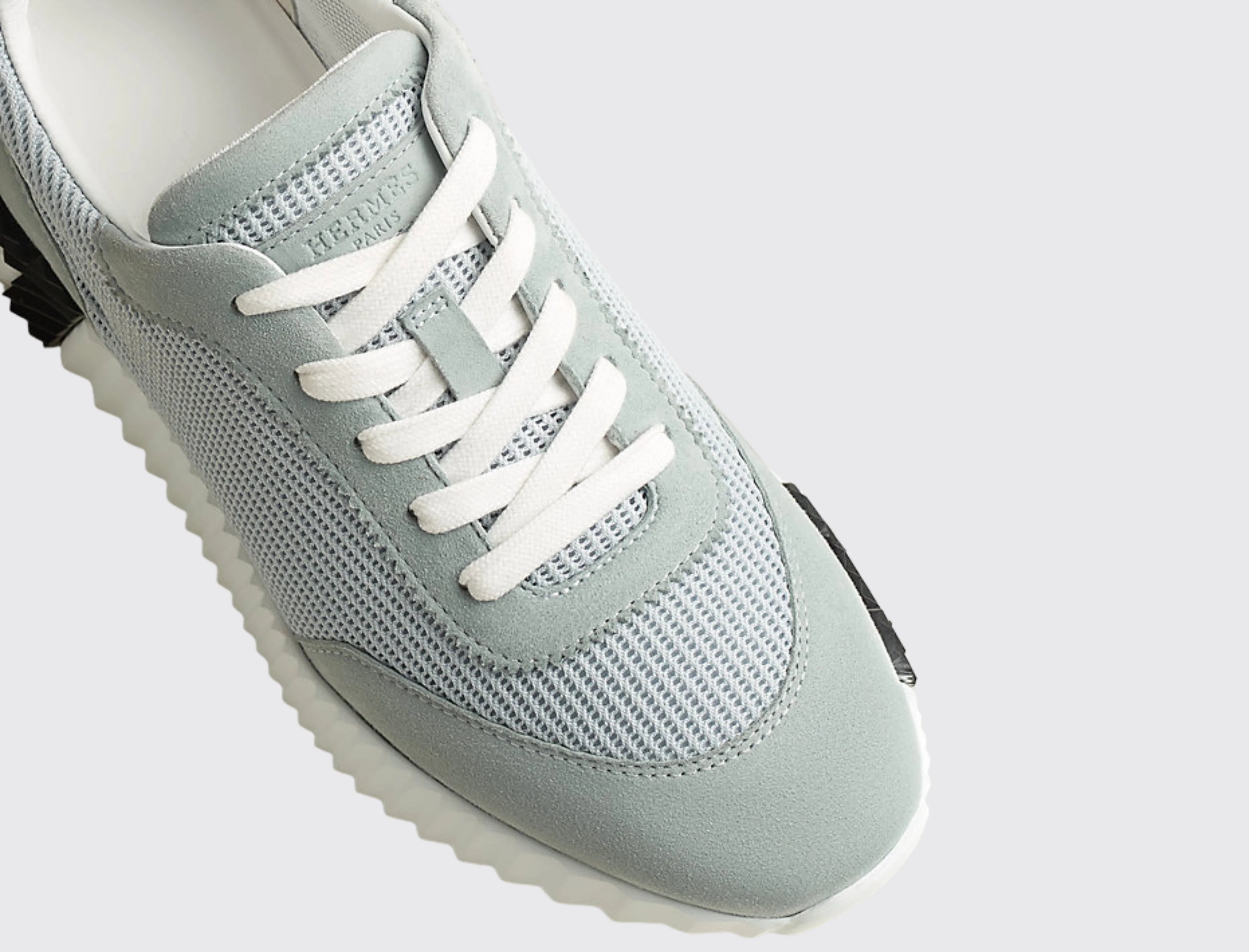 Bouncing Sneakers in Gris Nuage - Image 5