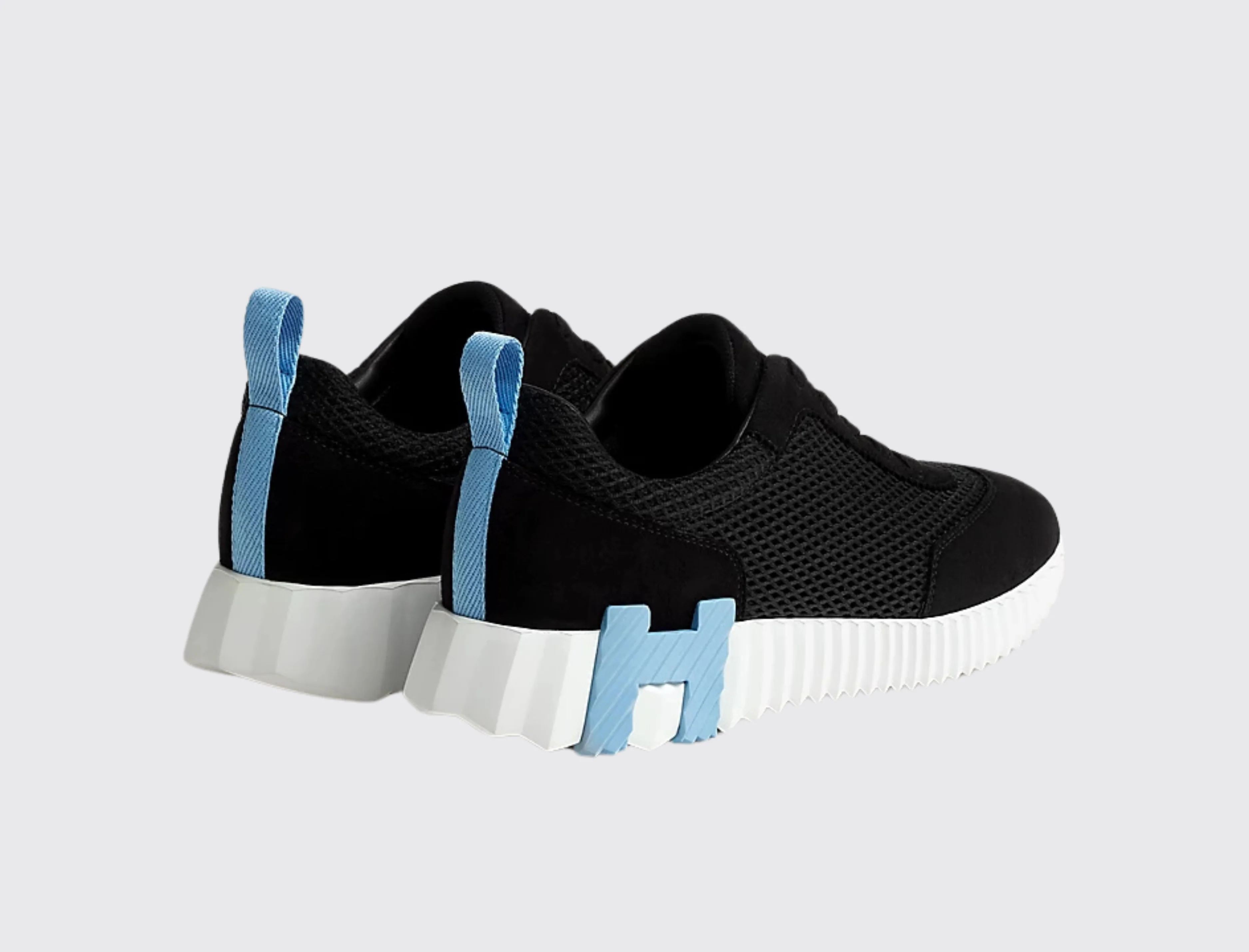 Bouncing Sneakers in Noir - Image 3